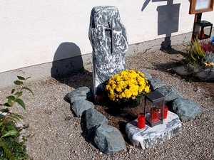 Urnengräber von Ihrem Steinmetzmeister Erwin Zechmeister für Wien Hollabrunn und Niederösterreich - Grabsteine Wien - Steinmetz  Wien