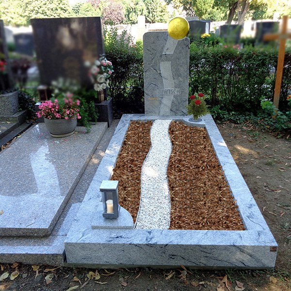 Zechmeister - Persönliches Grabdenkmal mit Lebensweg und Sonne aus Glas - Wien Jedlersee