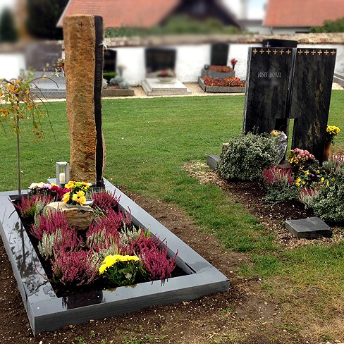 Zechmeister - Kreative Grabanlage eines jung Verstorbenen - Aspersdorf