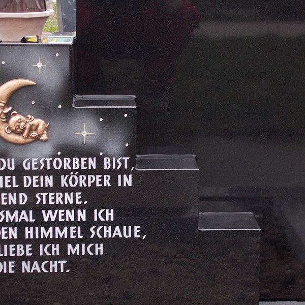 Zechmeister - Bronzemotiv mit händisch gravierten Spruch - Wien Kagran