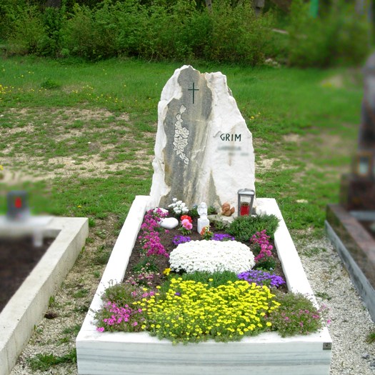 Zechmeister - Felsengrab mit gravierter Rose - Oberleis
