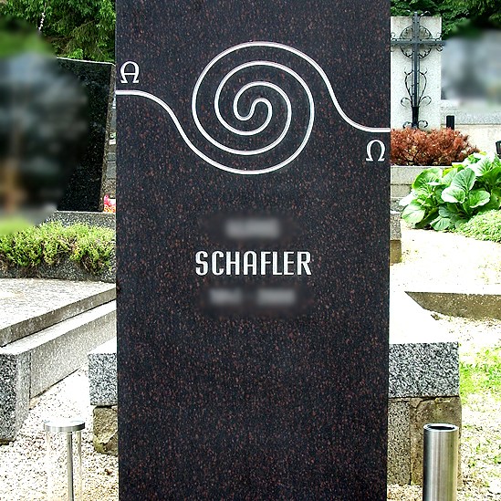 Zechmeister - Moderner Grabstein mit Spirale des Lebens - Bergau - Niederösterreich